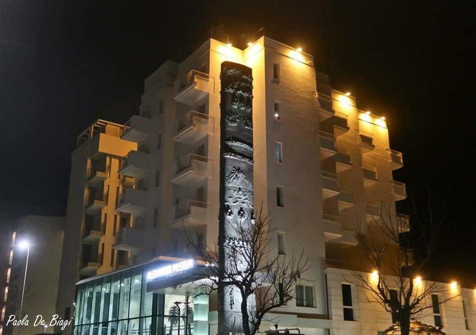 Hotel Alexander Museum Palace Pesaro Exteriör bild